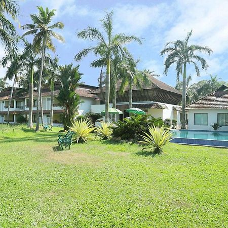 Oyo 26874 Manor Backwater Resort คุมาราคม ภายนอก รูปภาพ