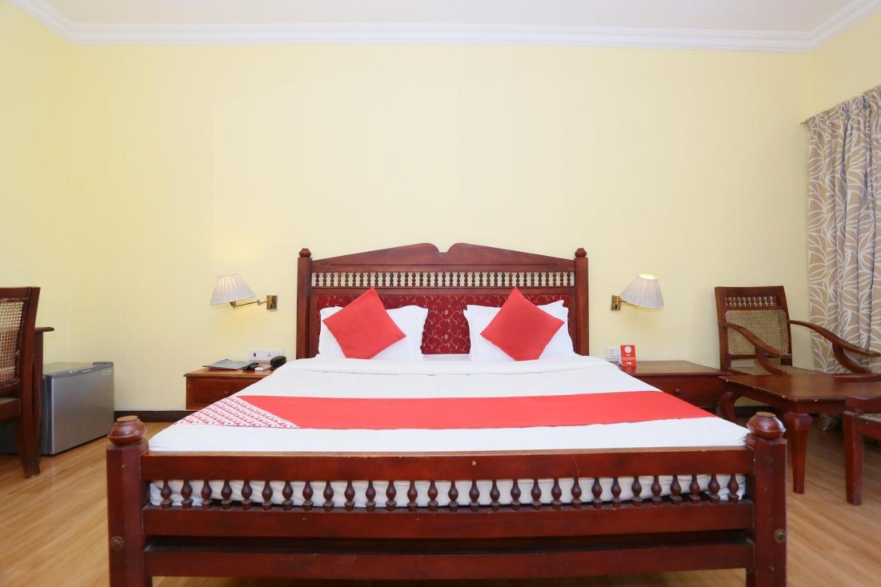 Oyo 26874 Manor Backwater Resort คุมาราคม ภายนอก รูปภาพ