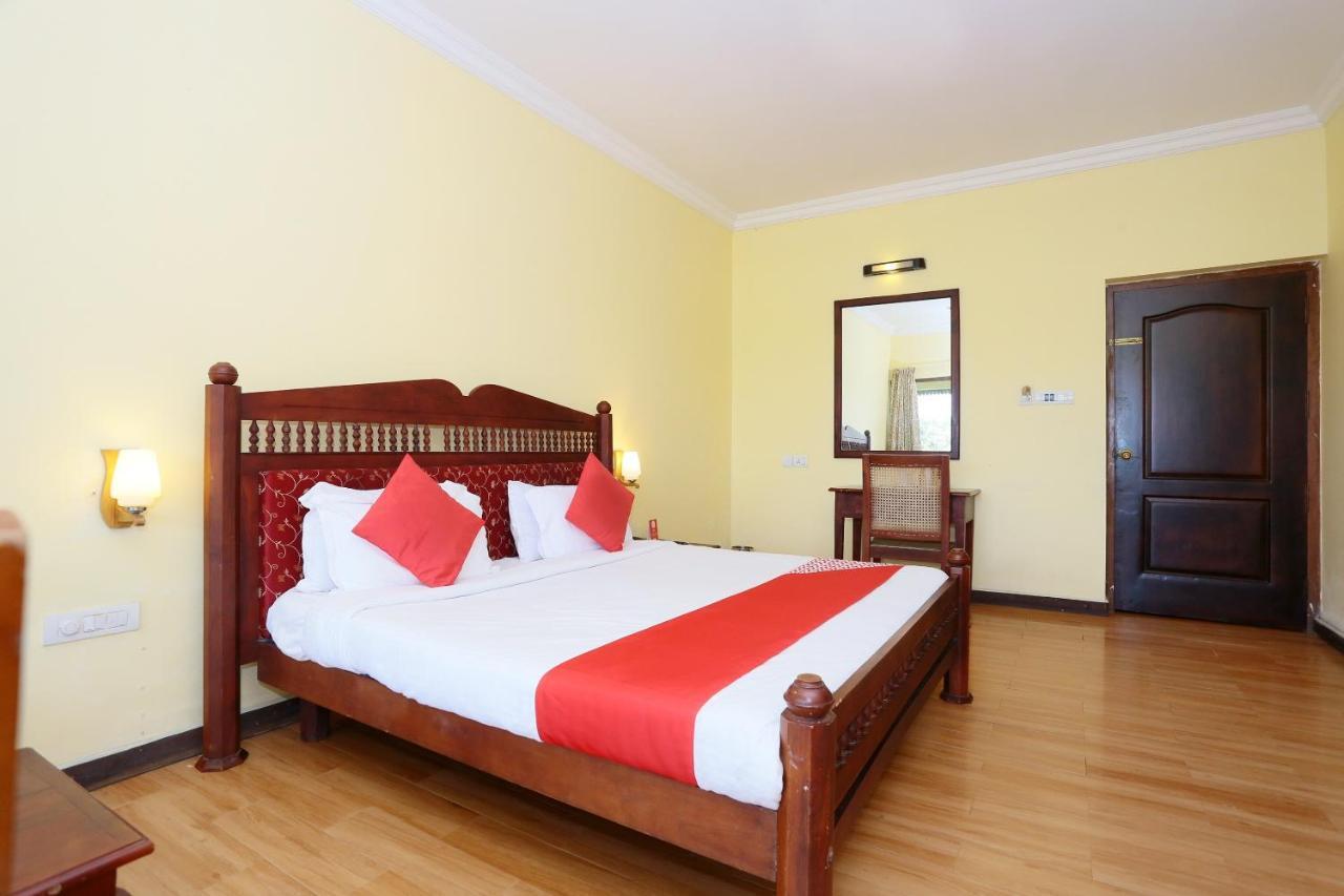 Oyo 26874 Manor Backwater Resort คุมาราคม ภายนอก รูปภาพ