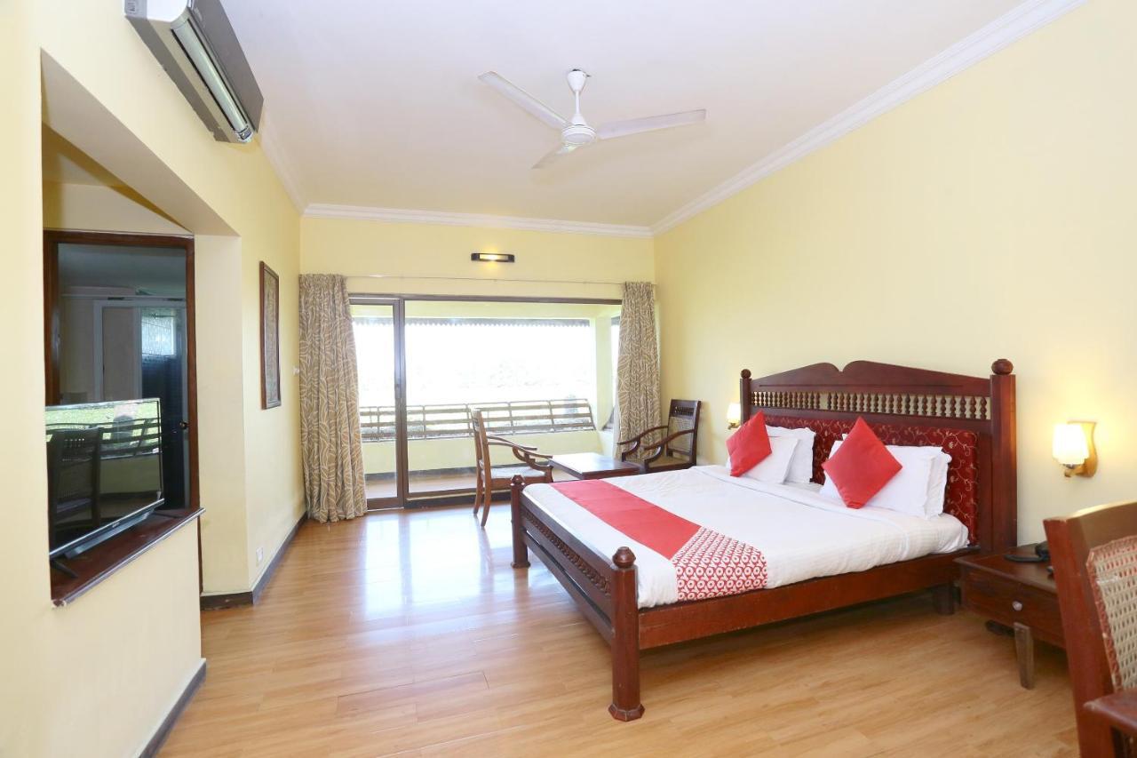 Oyo 26874 Manor Backwater Resort คุมาราคม ภายนอก รูปภาพ