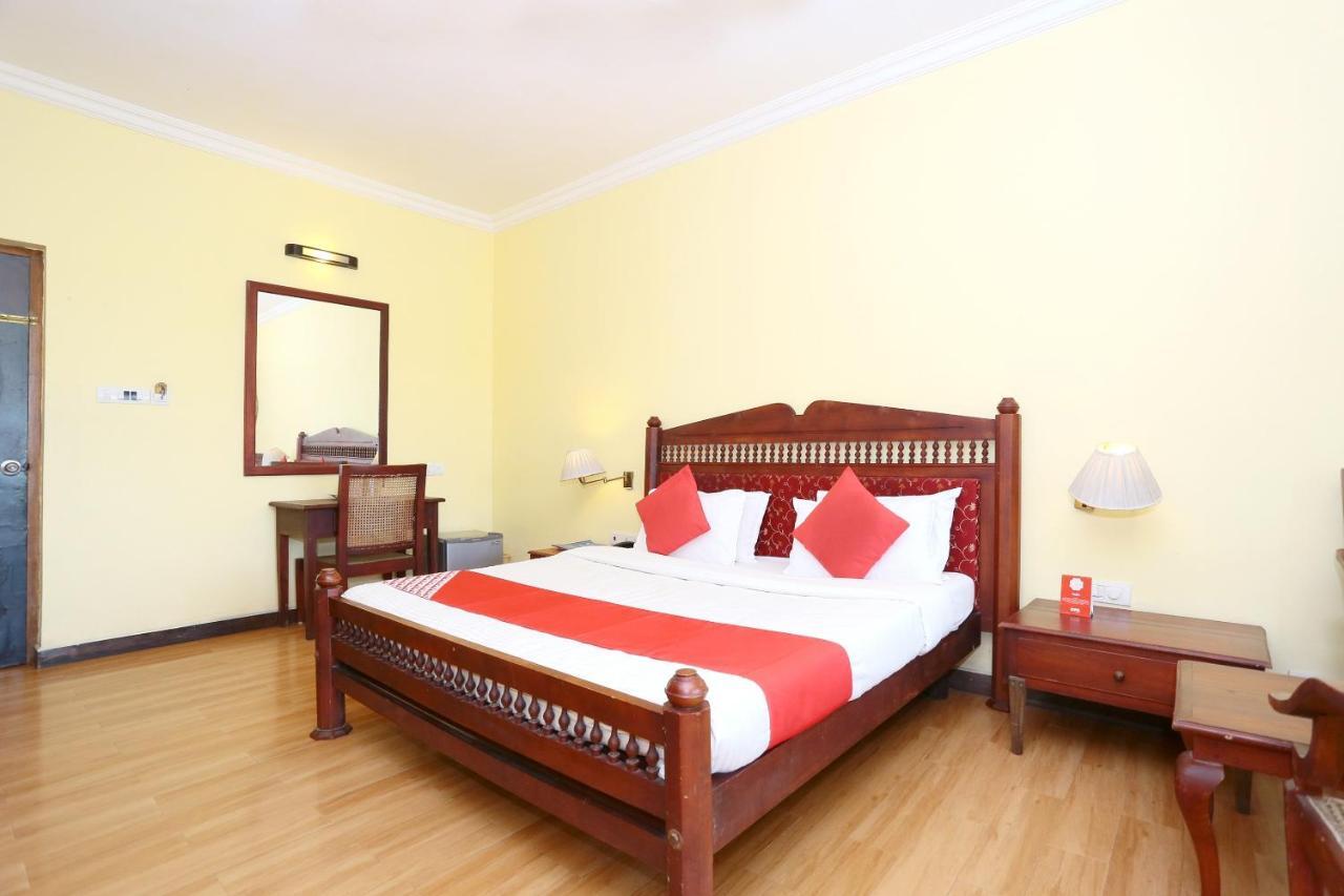 Oyo 26874 Manor Backwater Resort คุมาราคม ภายนอก รูปภาพ