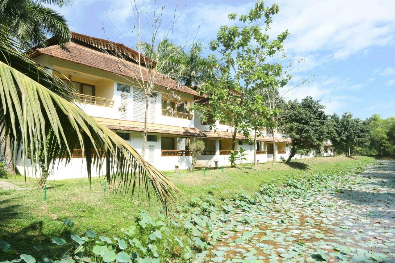 Oyo 26874 Manor Backwater Resort คุมาราคม ภายนอก รูปภาพ