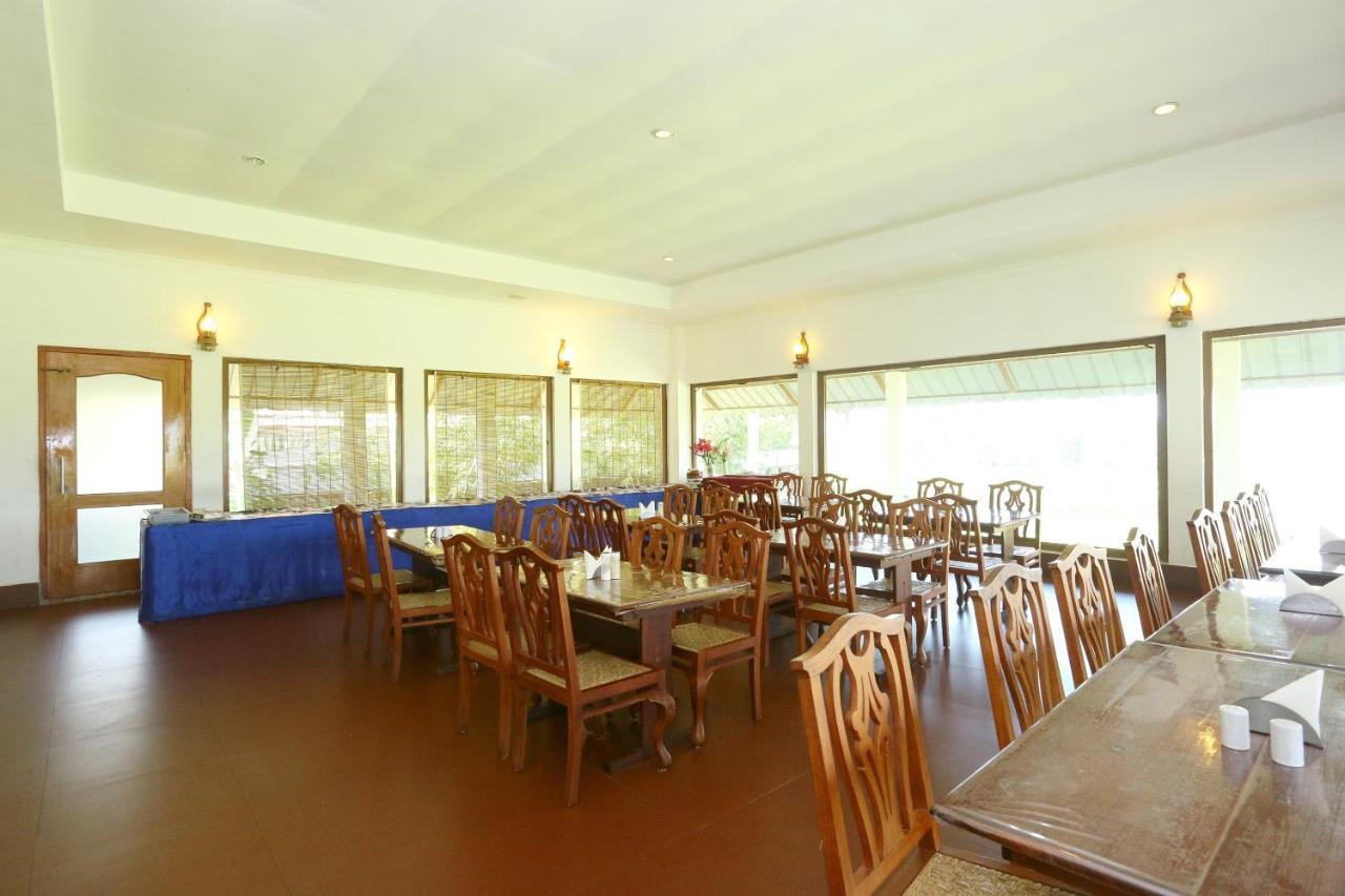 Oyo 26874 Manor Backwater Resort คุมาราคม ภายนอก รูปภาพ