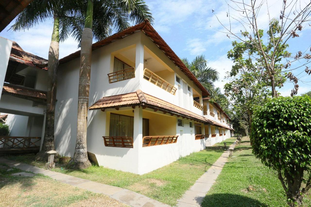 Oyo 26874 Manor Backwater Resort คุมาราคม ภายนอก รูปภาพ